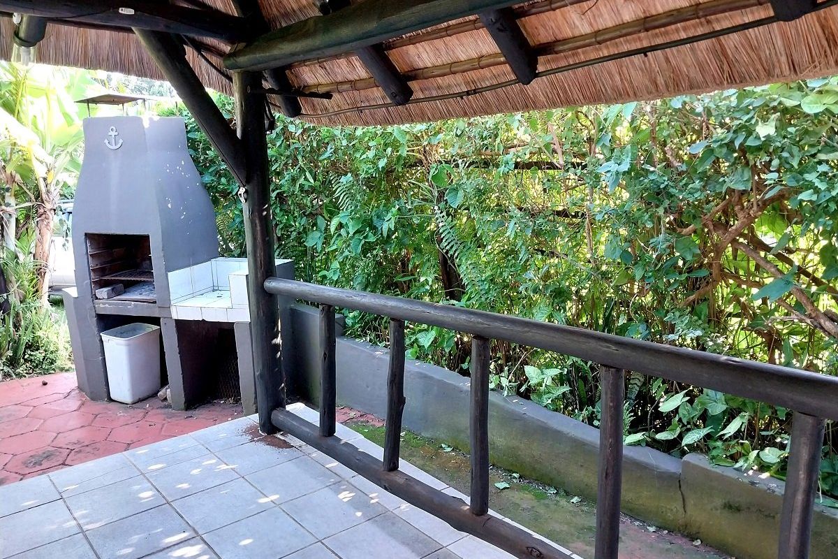 BEAUTIFUL COMFORTABLE UNIT FOR SALE IN HIBBERDENE - Photo 2