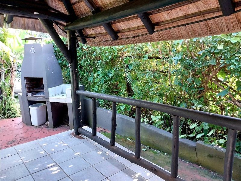 BEAUTIFUL COMFORTABLE UNIT FOR SALE IN HIBBERDENE - Photo 2