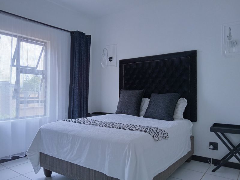 ELEGANT 4-BEDROOM DOUBLE-STOREY HOME IN EQUESTRIAN & WILDLIFE APPEAL – BOSCHKOP ROAD, PRETORIA - Photo 3