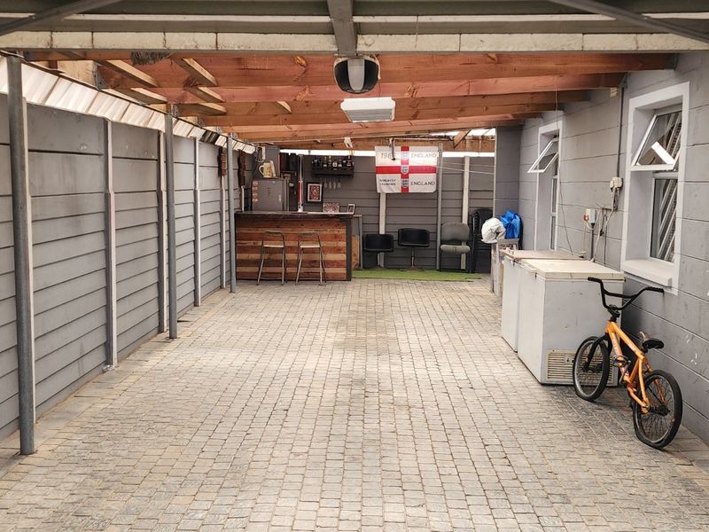 4 Bedroom home for sale in Woodlands - Photo 5