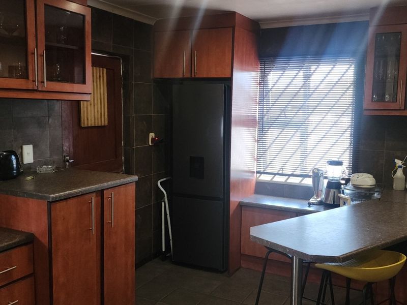 4 Bedroom home for sale in Woodlands - Photo 7