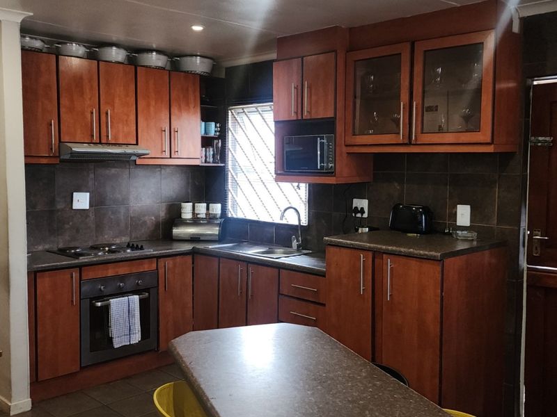 4 Bedroom home for sale in Woodlands - Photo 6