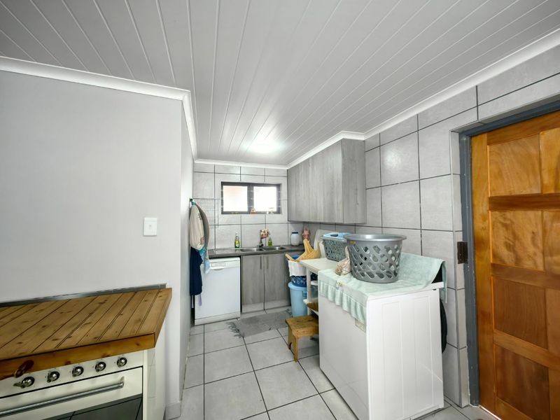 Perfect for Families with Pets & Smart Investors – Income, Space & Future Growth in One Package! - Photo 5