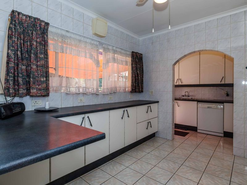 A Place to Call Home in the Heart of Edenglen - Photo 10