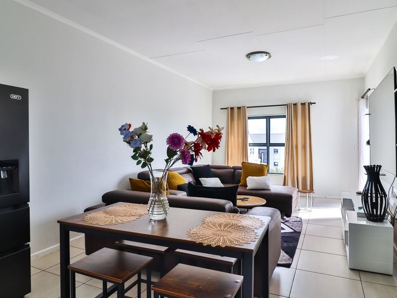 Modern 2-Bed, 2-Bath Apartment in Greenstone Ridge – Great Investment Opportunity - Photo 4