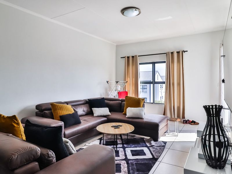 Modern 2-Bed, 2-Bath Apartment in Greenstone Ridge – Great Investment Opportunity - Photo 5