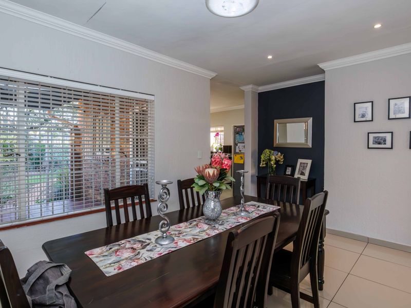 A Picture-Perfect Retreat in the Heart of Highway Gardens - Photo 10