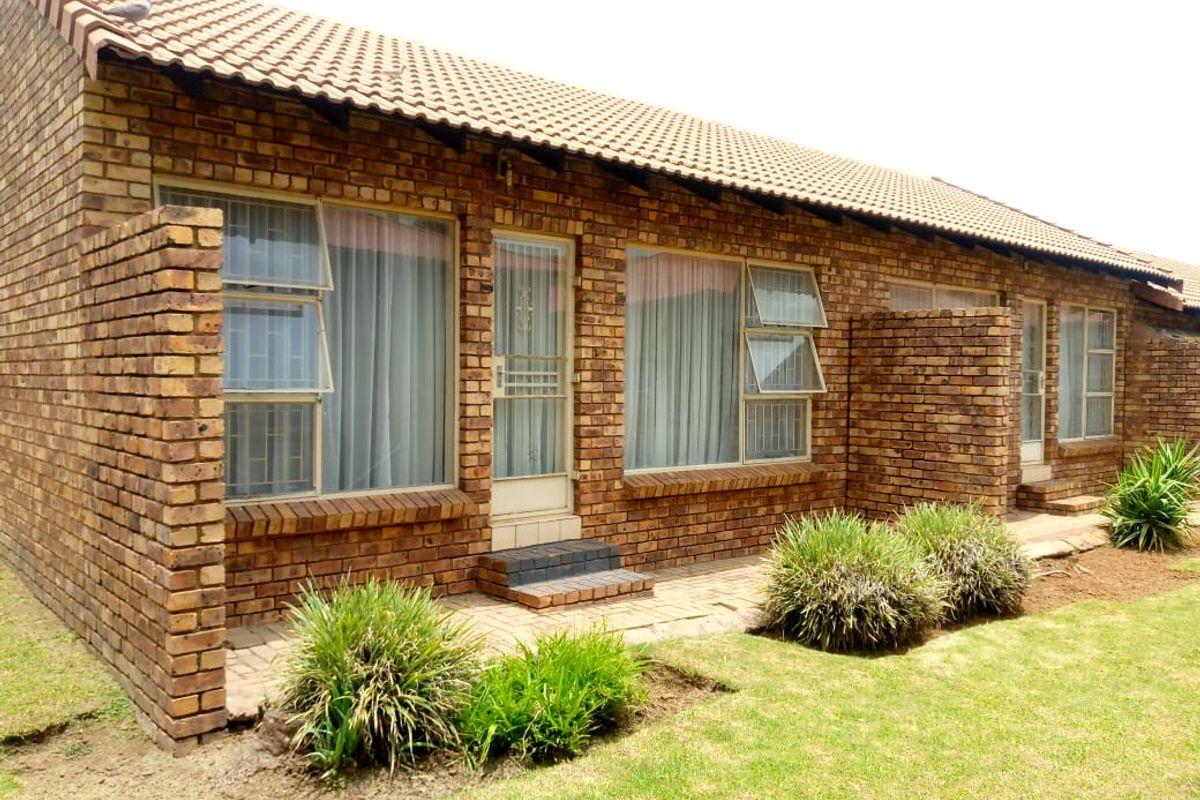 1 bedroom townhouse for sale in Middleburg - Photo 3
