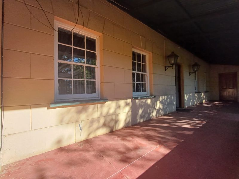 Charming Vintage Gem with Endless Potential in Oudorp - Photo 5