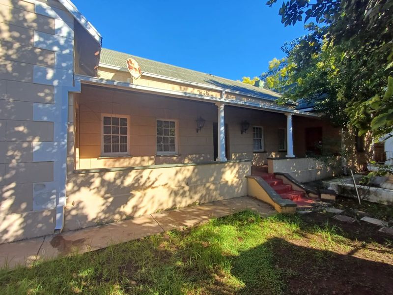 Charming Vintage Gem with Endless Potential in Oudorp - Photo 3