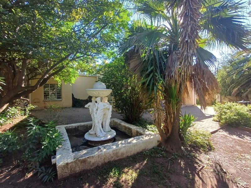 Charming Vintage Gem with Endless Potential in Oudorp - Photo 9