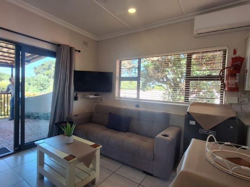 Lovely Furnished Two Bedroom Unit Set In An Exceptional Resort - Photo 8