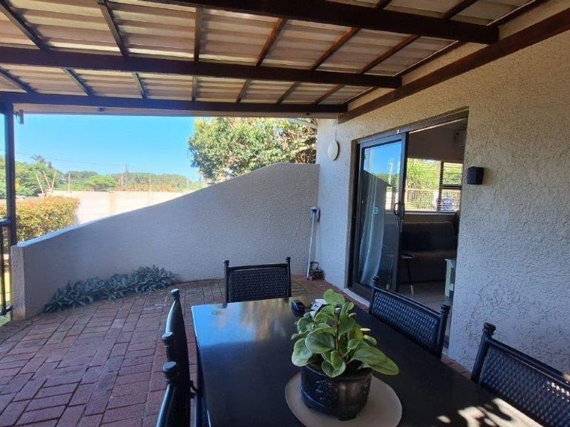 Lovely Furnished Two Bedroom Unit Set In An Exceptional Resort - Photo 7