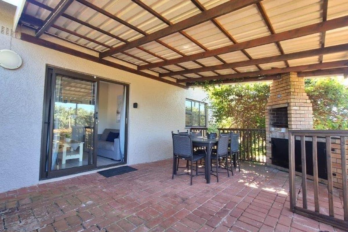 Lovely Furnished Two Bedroom Unit Set In An Exceptional Resort - Photo 5