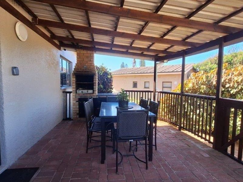 Lovely Furnished Two Bedroom Unit Set In An Excptional Resort  - Photo 4