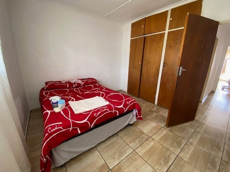 2-Bedroom Apartment in Casseldale - Photo 8