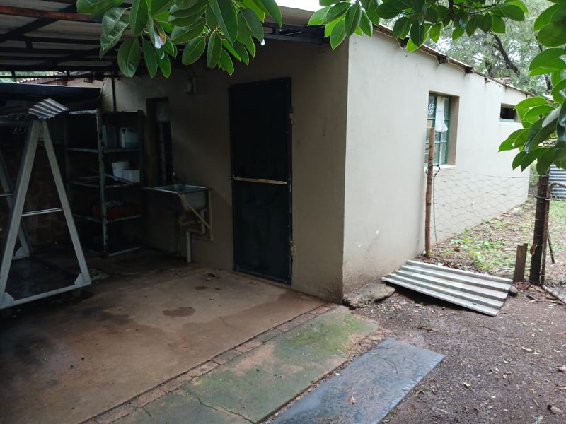 Live, Work & Farm – 8.56Ha Plot with House, Pool, Workshop & More – Vastfontein - Photo 7