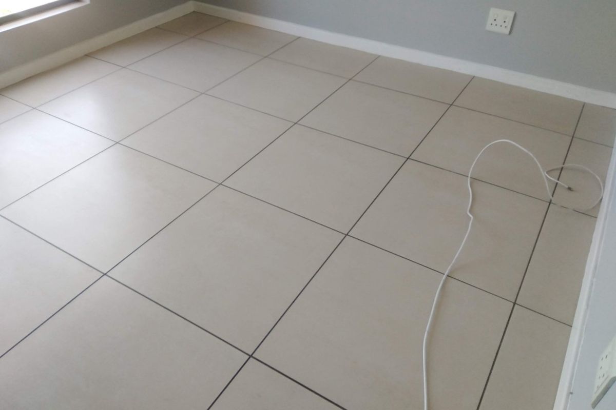 1 Bedroom Apartment / Flat for Sale in Fourways R699 000 - Photo 2