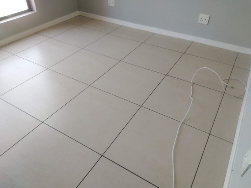 1 Bedroom Apartment / Flat for Sale in Fourways R699 000 - Photo 2