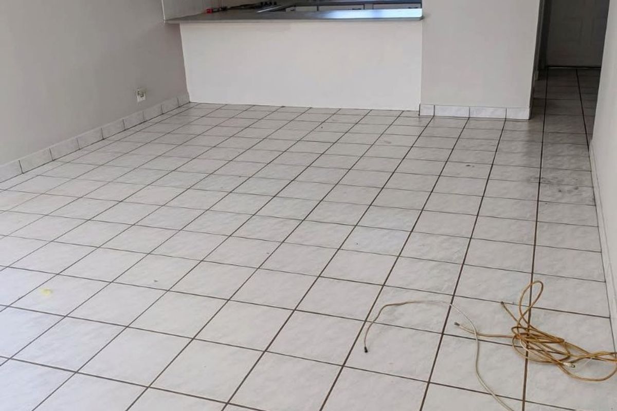 REDUCED*** FOR SALE: DIE HOEWES: R1 245M: TOWNHOUSE - Photo 3