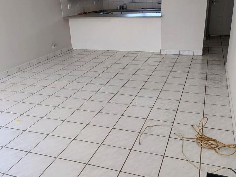 REDUCED*** FOR SALE: DIE HOEWES: R1 245M: TOWNHOUSE - Photo 3