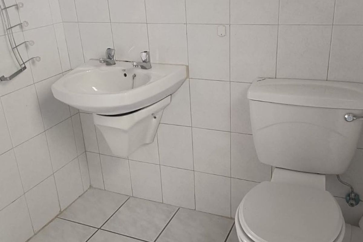 REDUCED*** FOR SALE: DIE HOEWES: R1 245M: TOWNHOUSE - Photo 4