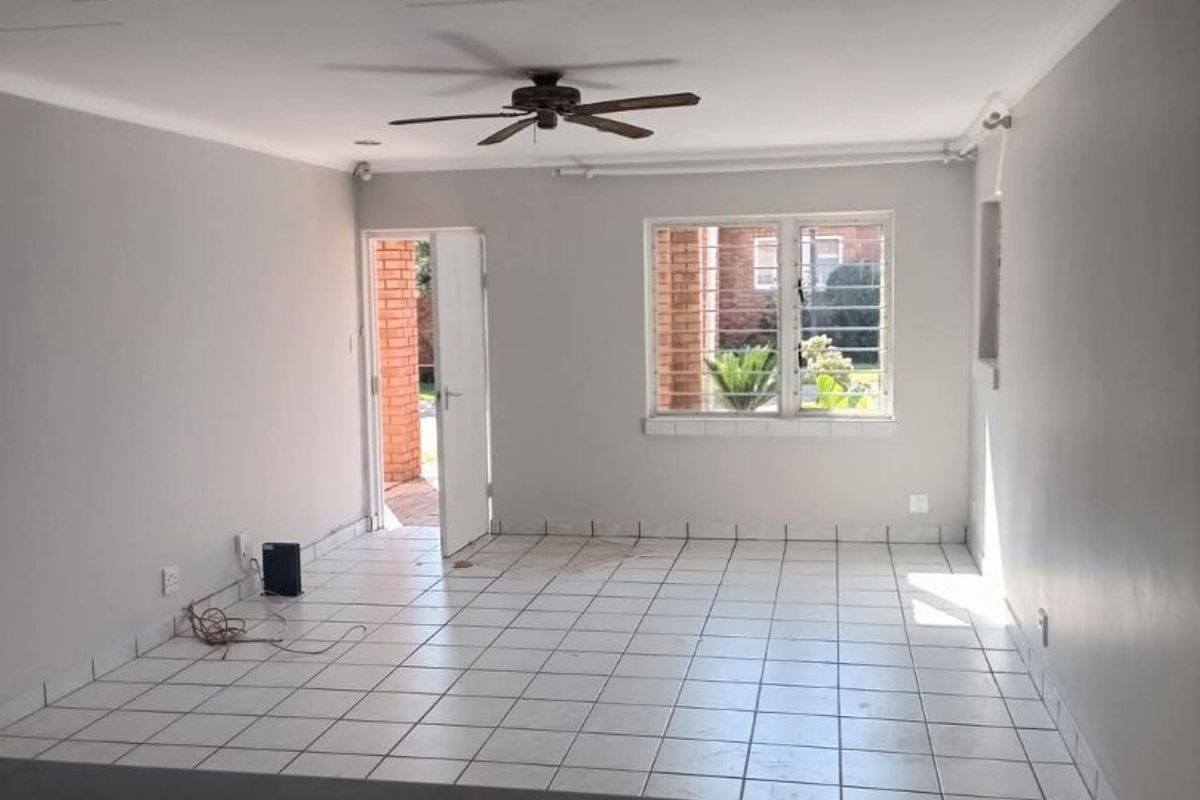 REDUCED*** FOR SALE: DIE HOEWES: R1 245M: TOWNHOUSE - Photo 5