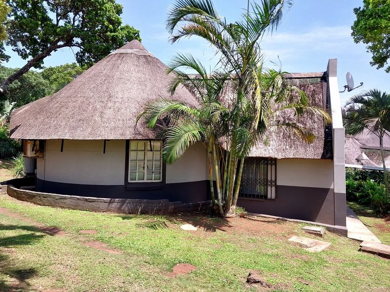 STUNNING ONE BEDROOM UNIT FOR SALE - Photo 2