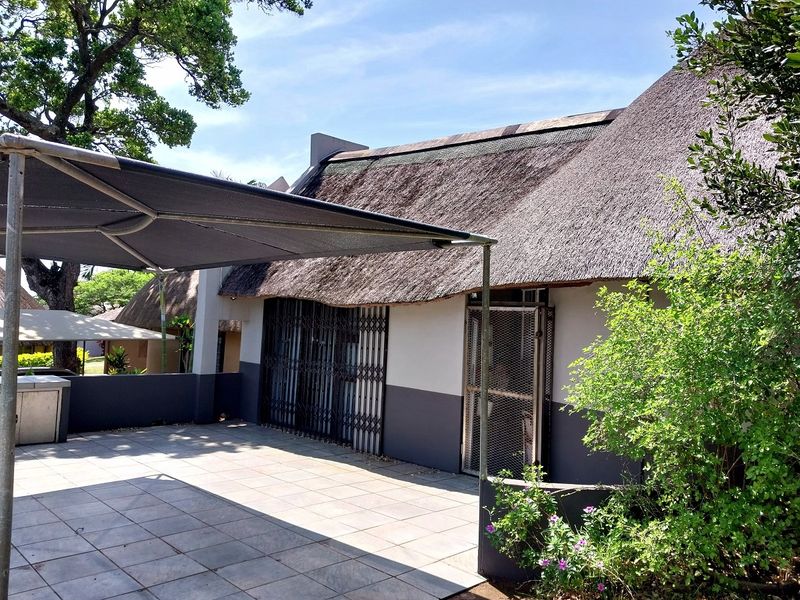 STUNNING ONE BEDROOM UNIT FOR SALE - Photo 4