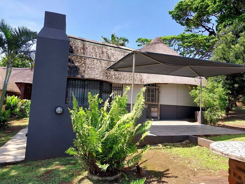 STUNNING ONE BEDROOM UNIT FOR SALE - Photo 3