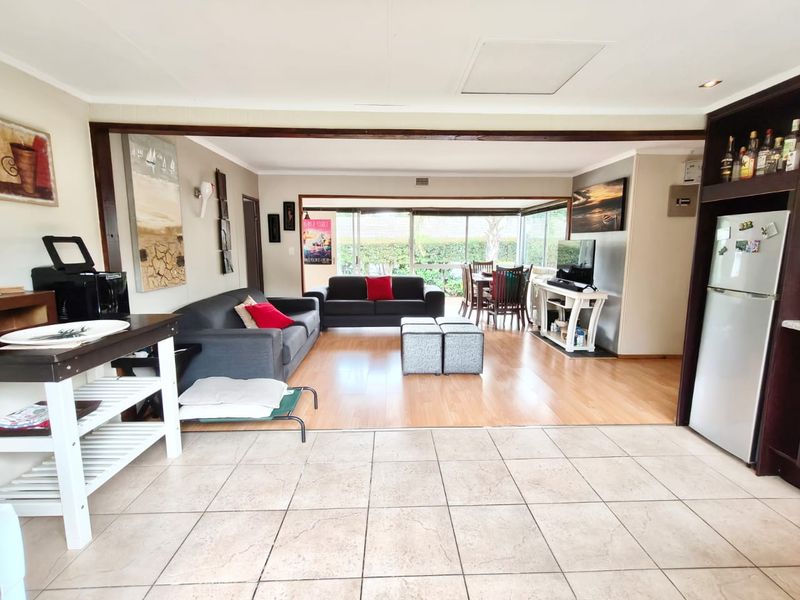 Serene Weekend Escape at the Vaal Dam - Photo 8