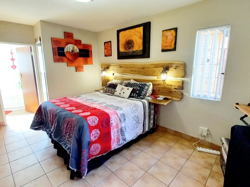 Spacious Family Home in Secure Vaal Dam Estate – Perfect for Entertainers! - Photo 8