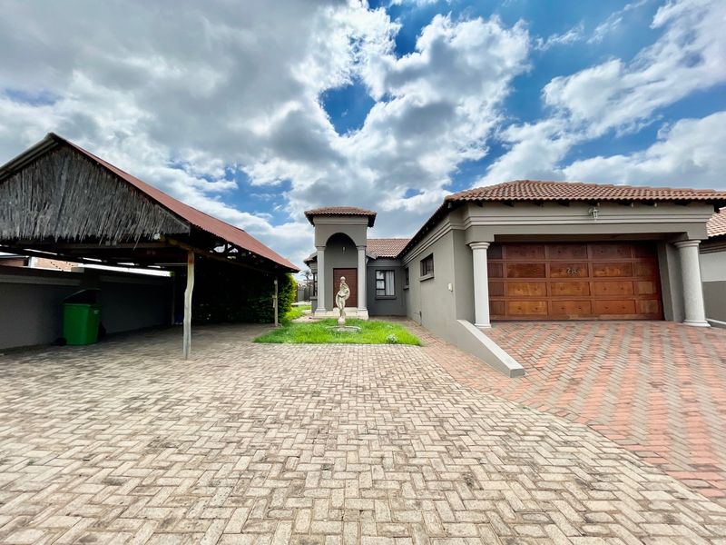 Great Habitat For A Big Family - Photo 2