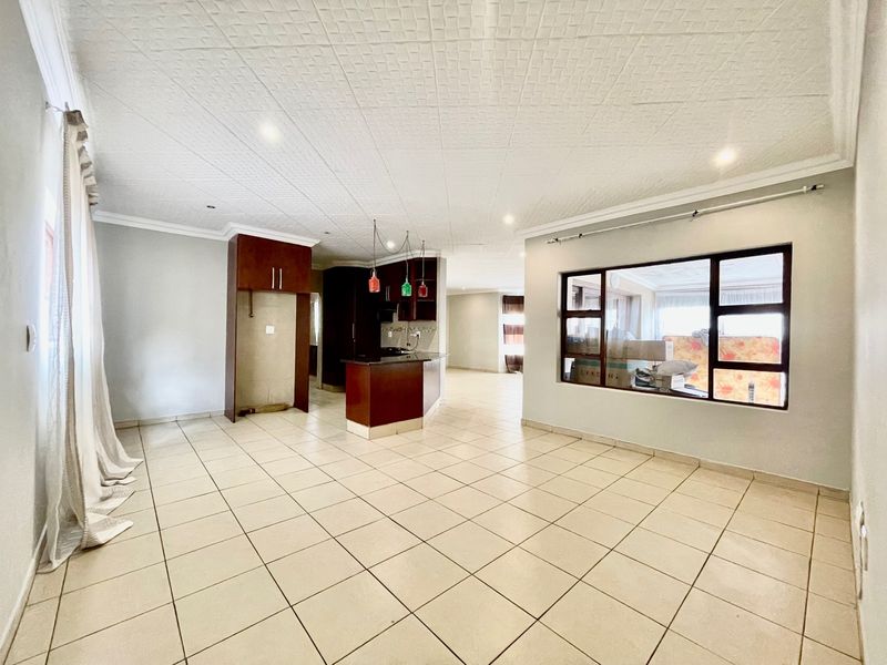 Great Habitat For A Big Family - Photo 10