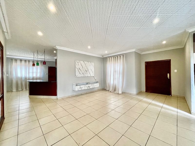 Great Habitat For A Big Family - Photo 6