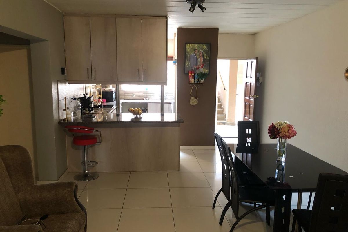 Modern Ground Floor 2-Bedroom Apartment in Eton Close, Vorna Valley - Photo 2