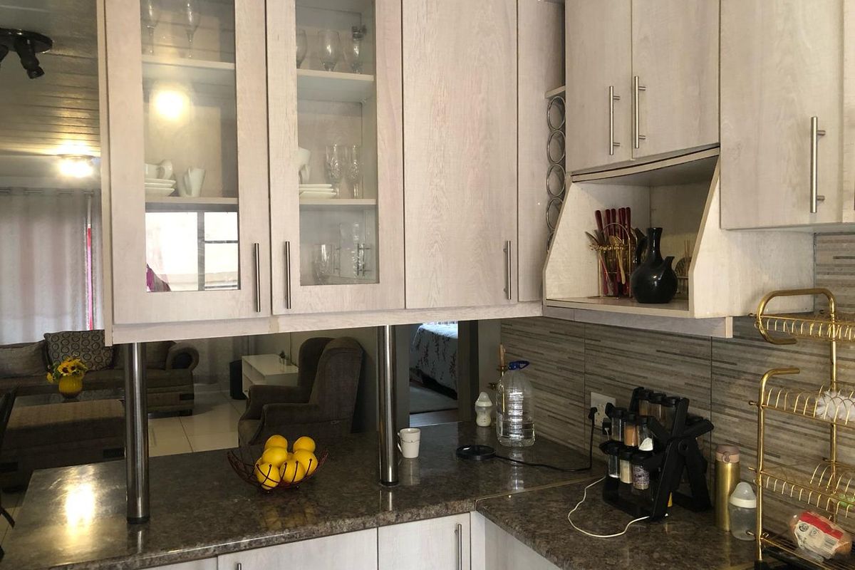 Modern Ground Floor 2-Bedroom Apartment in Eton Close, Vorna Valley - Photo 4