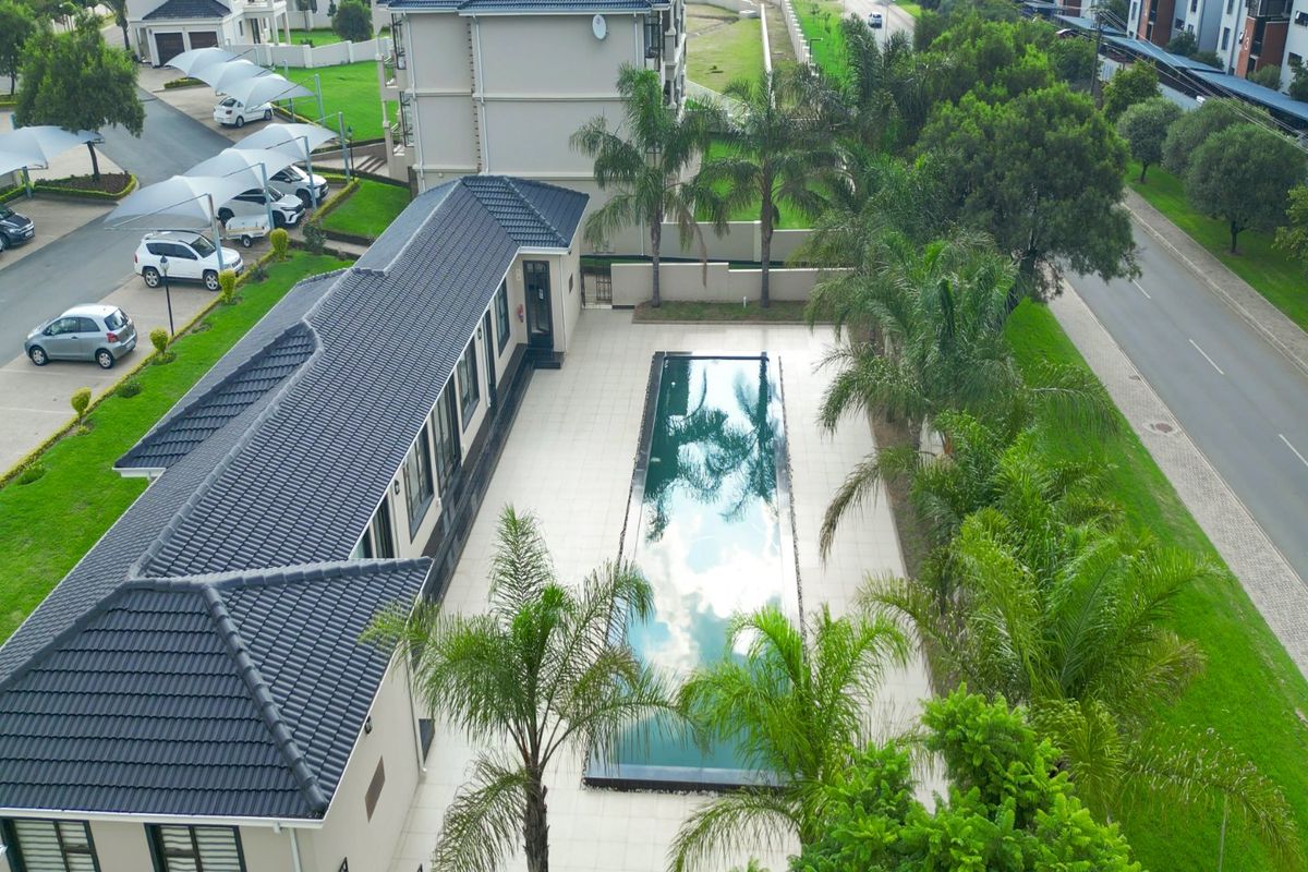 ONE AND ONLY UNIQUE HOME IN A SECURITY ESTATE  - Photo 2