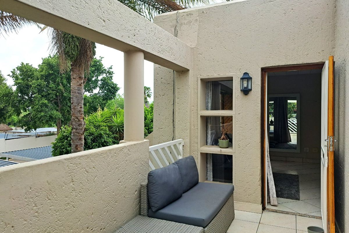 2 Bedroom Lock-up-and-go 1st floor property - with AirBnb options  - Photo 3