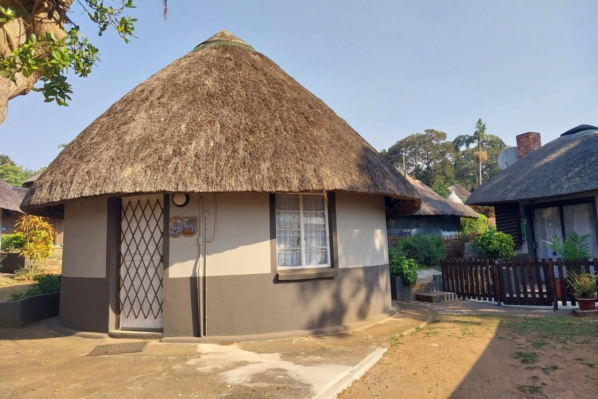 ONE BEDROOM UNIT FOR SALE - Photo 2