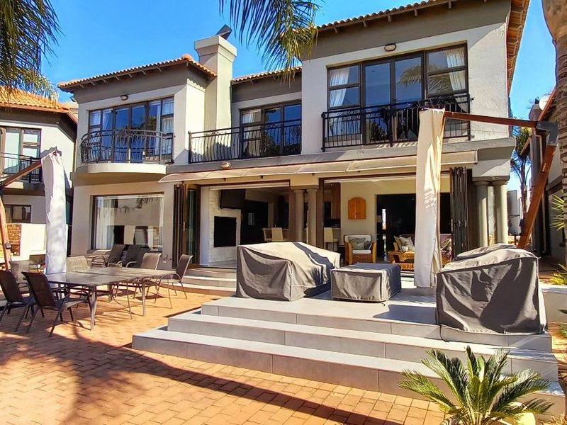 Exquisite Lakeside Living at Its Finest - Photo 1