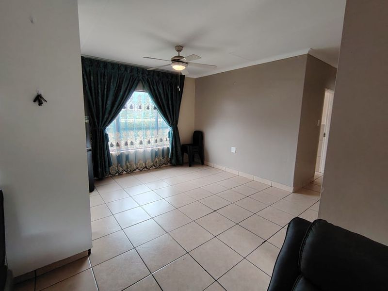 Cosy 3-Bedroom Townhouse For Sale In Secure Margate Complex - Photo 7