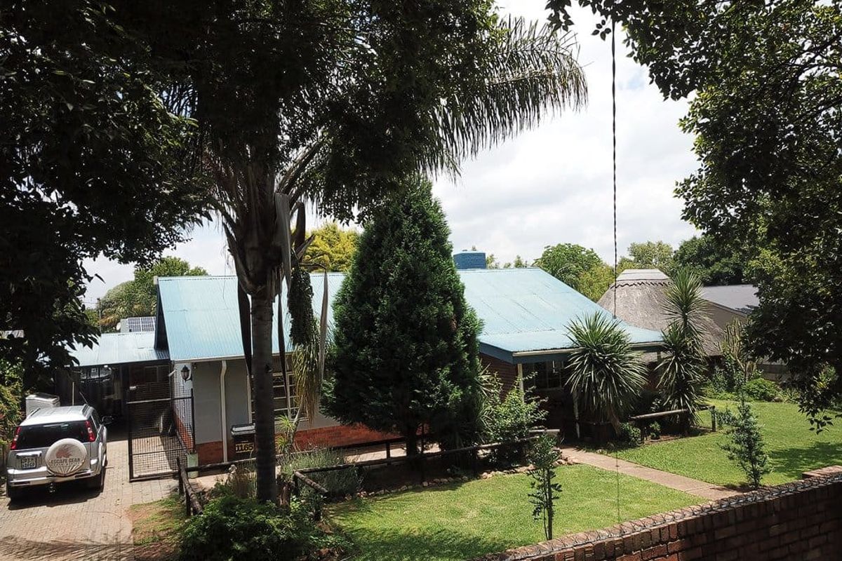 Urgent Sale -Spacious & Modern 3-Bedroom Home with Pool, Lapa & Business Potential – Moot - Photo 5