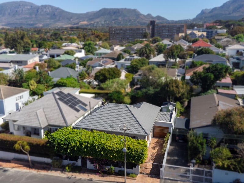 An Upper Wynberg Classic with Soul, Substance, & Distinction - Photo 7