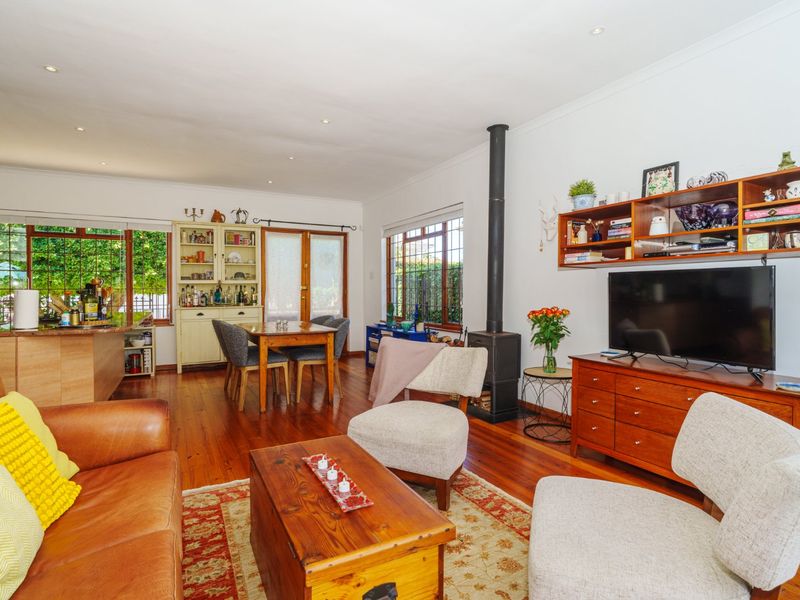 An Upper Wynberg Classic with Soul, Substance, & Distinction - Photo 5