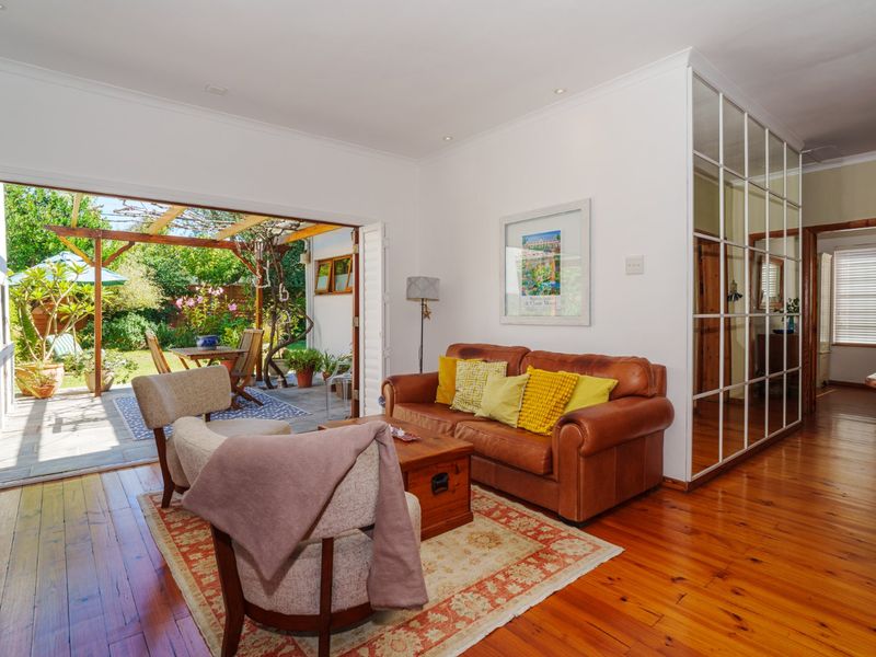 An Upper Wynberg Classic with Soul, Substance, & Distinction - Photo 3