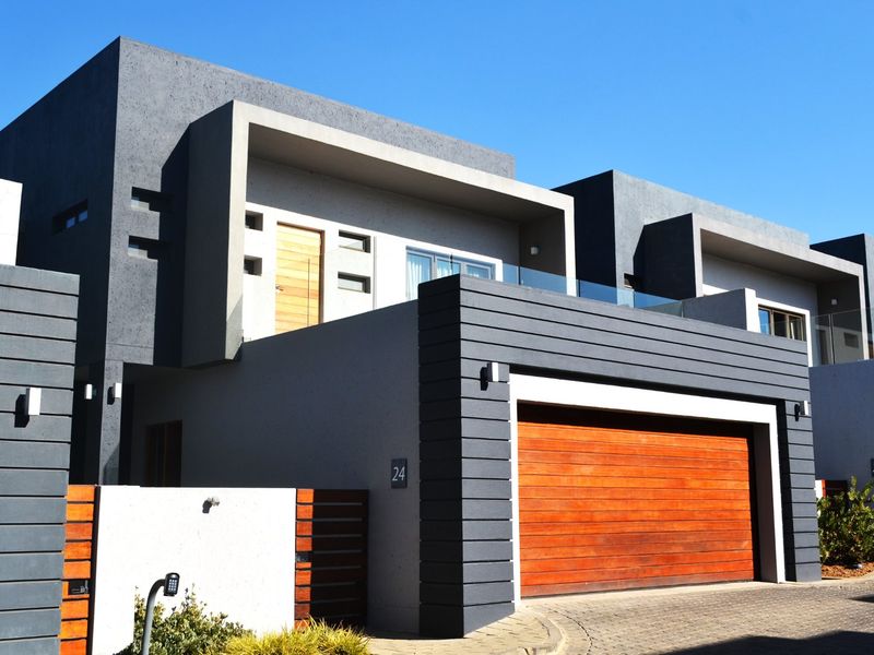 3 Bedroom ensuite Duplex Townhouse for Sale in Bryanston East - Photo 1