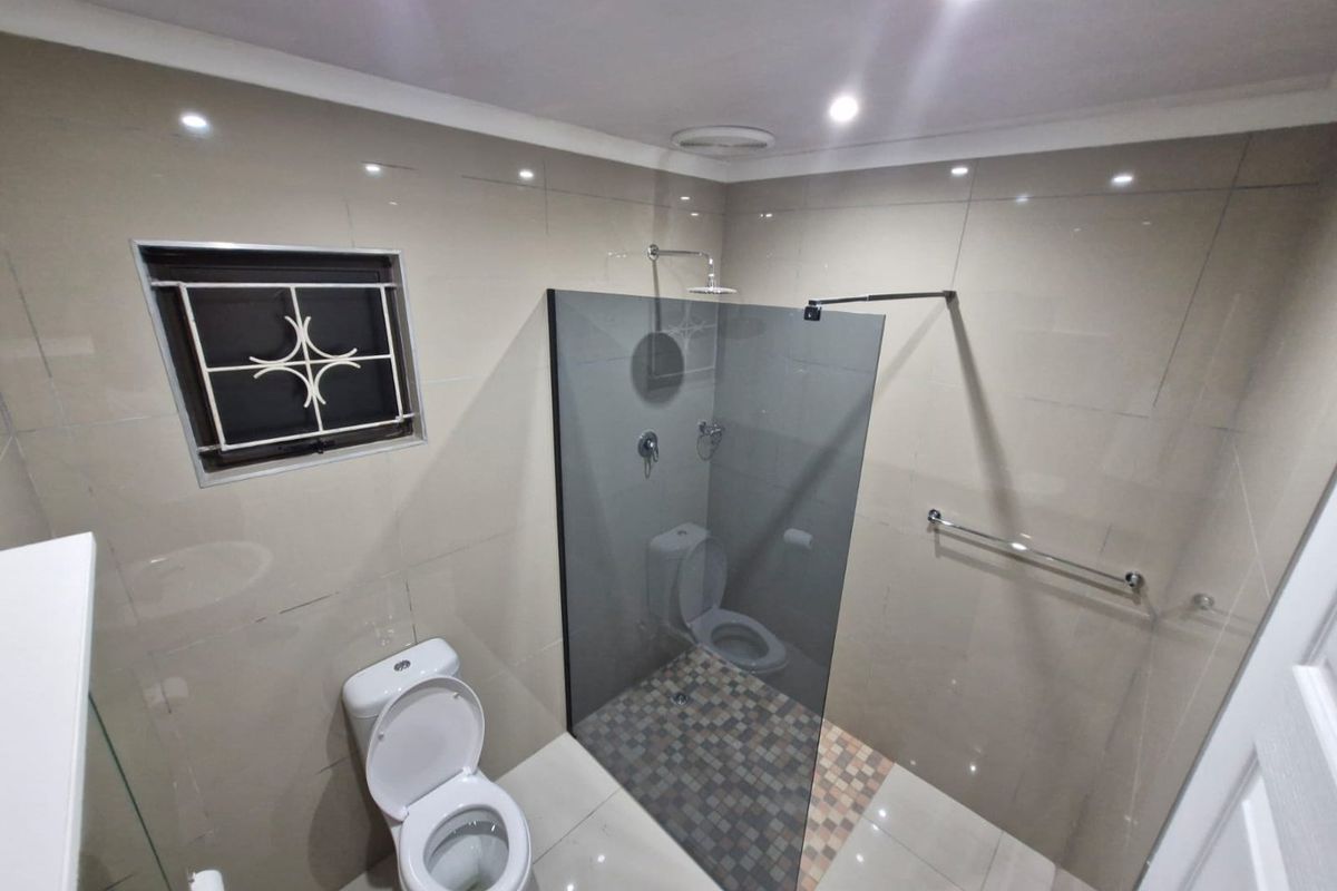 2 Bedroom house for rent Merebank central - Photo 5