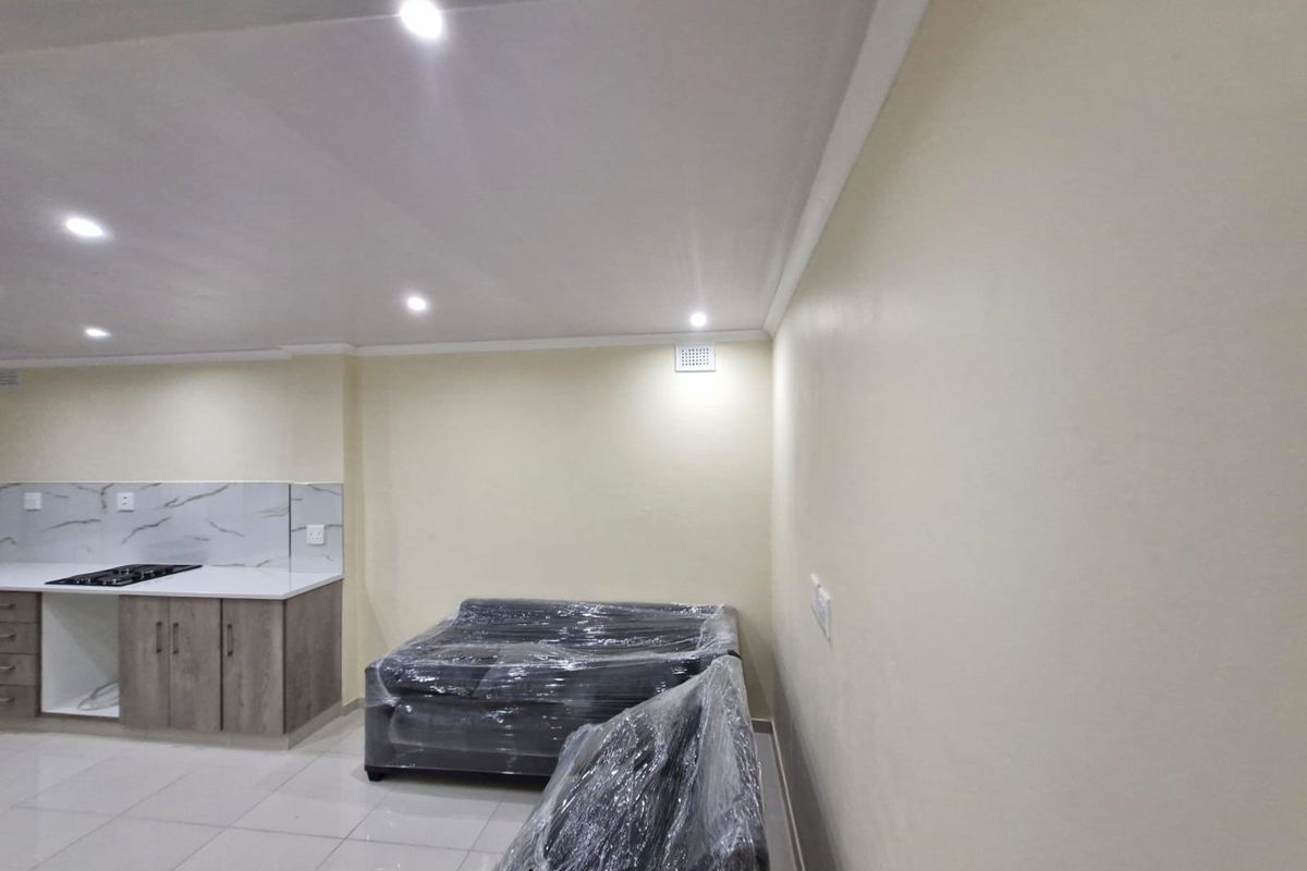 2 Bedroom house for rent Merebank central - Photo 4