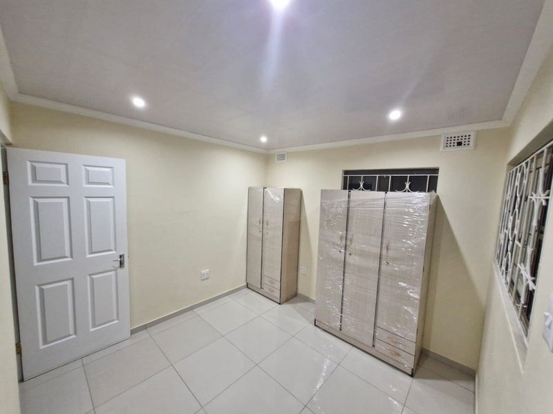 2 Bedroom house for rent Merebank central - Photo 9